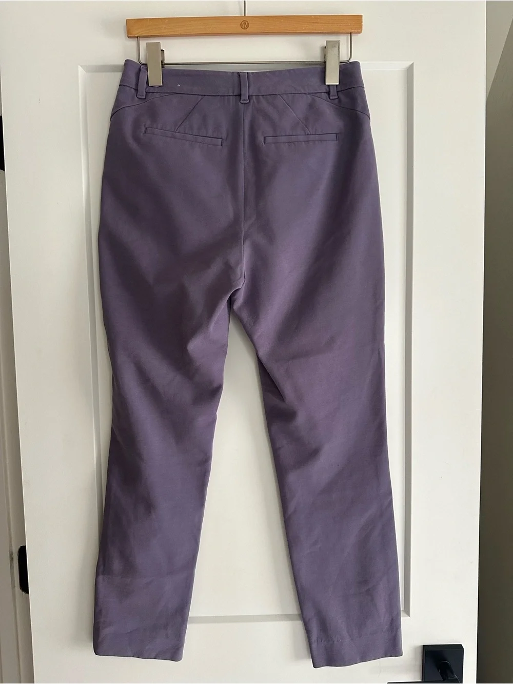 White House Black Market The Slim Ankle Pant Size 4